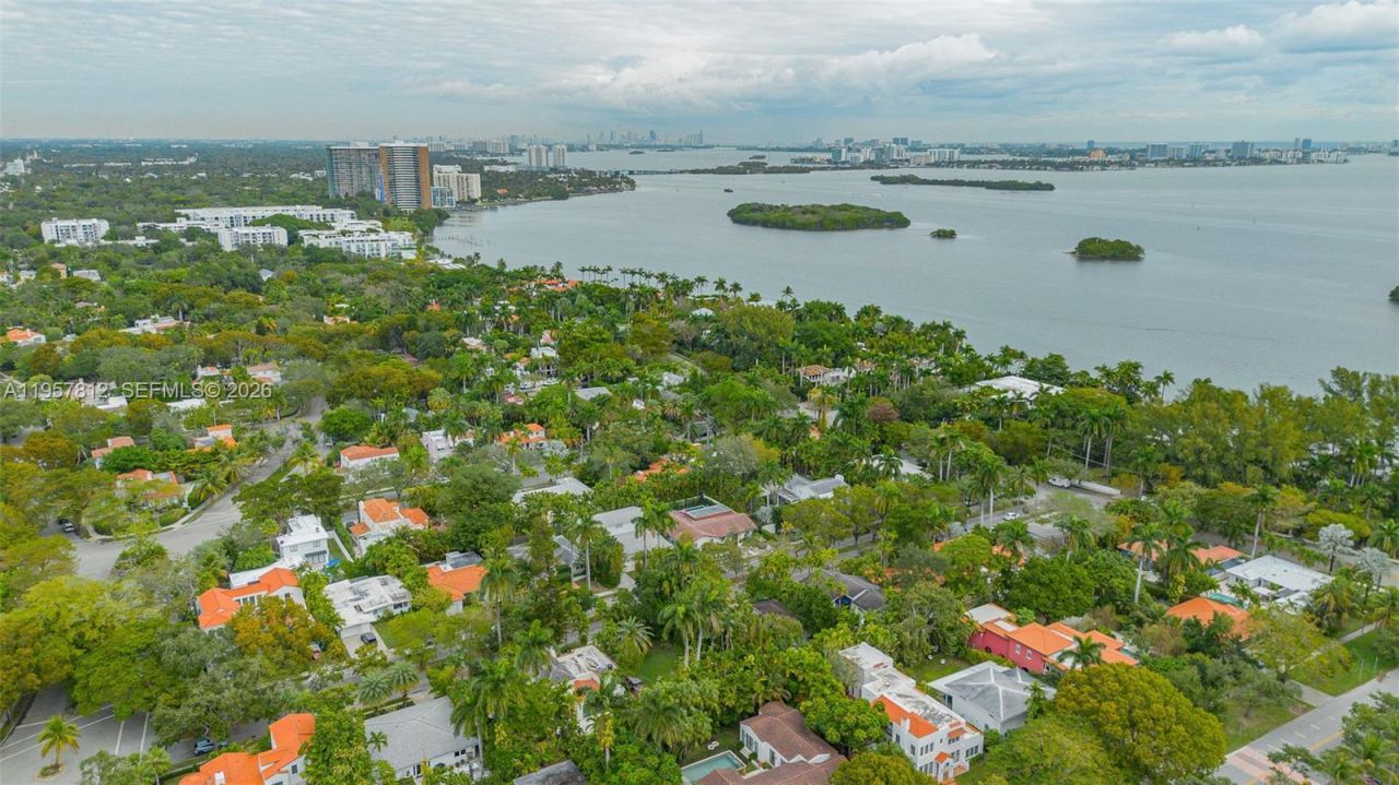 670 NE 56th St, Miami, FL 33137 Photo