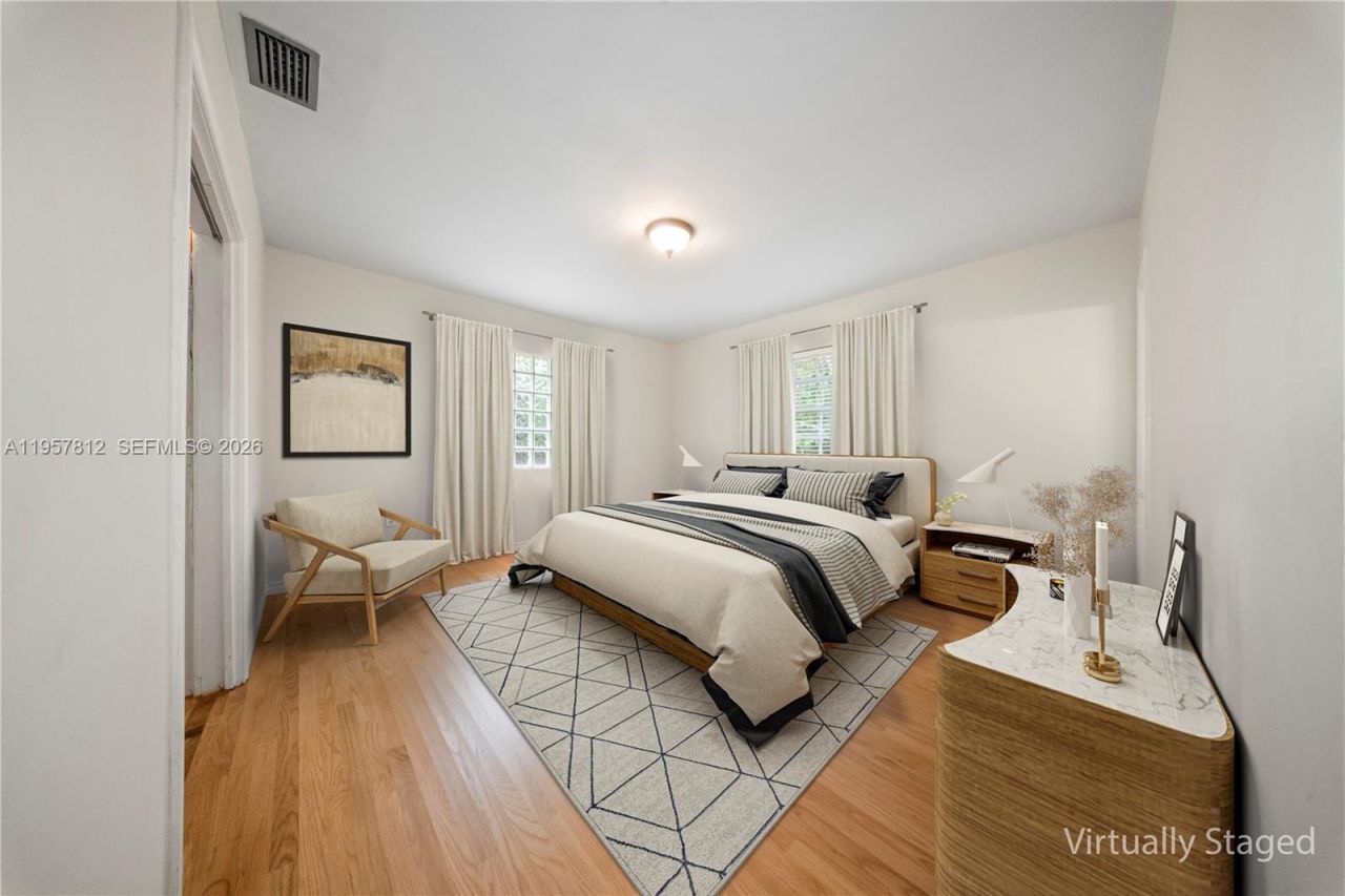 670 NE 56th St, Miami, FL 33137 Photo