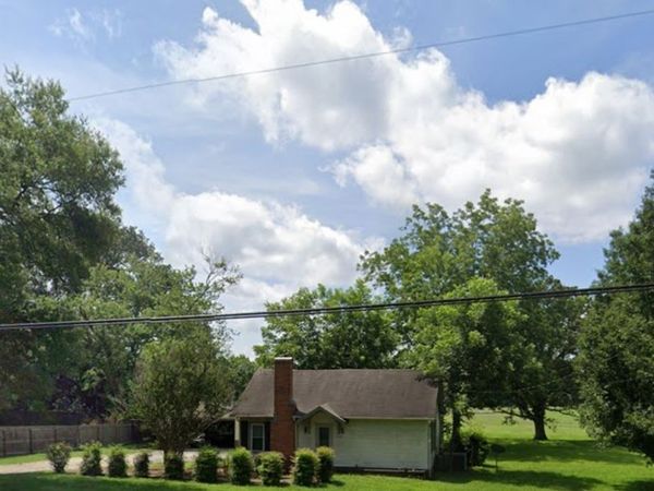 2205 W Wood St, Paris, TN 38242