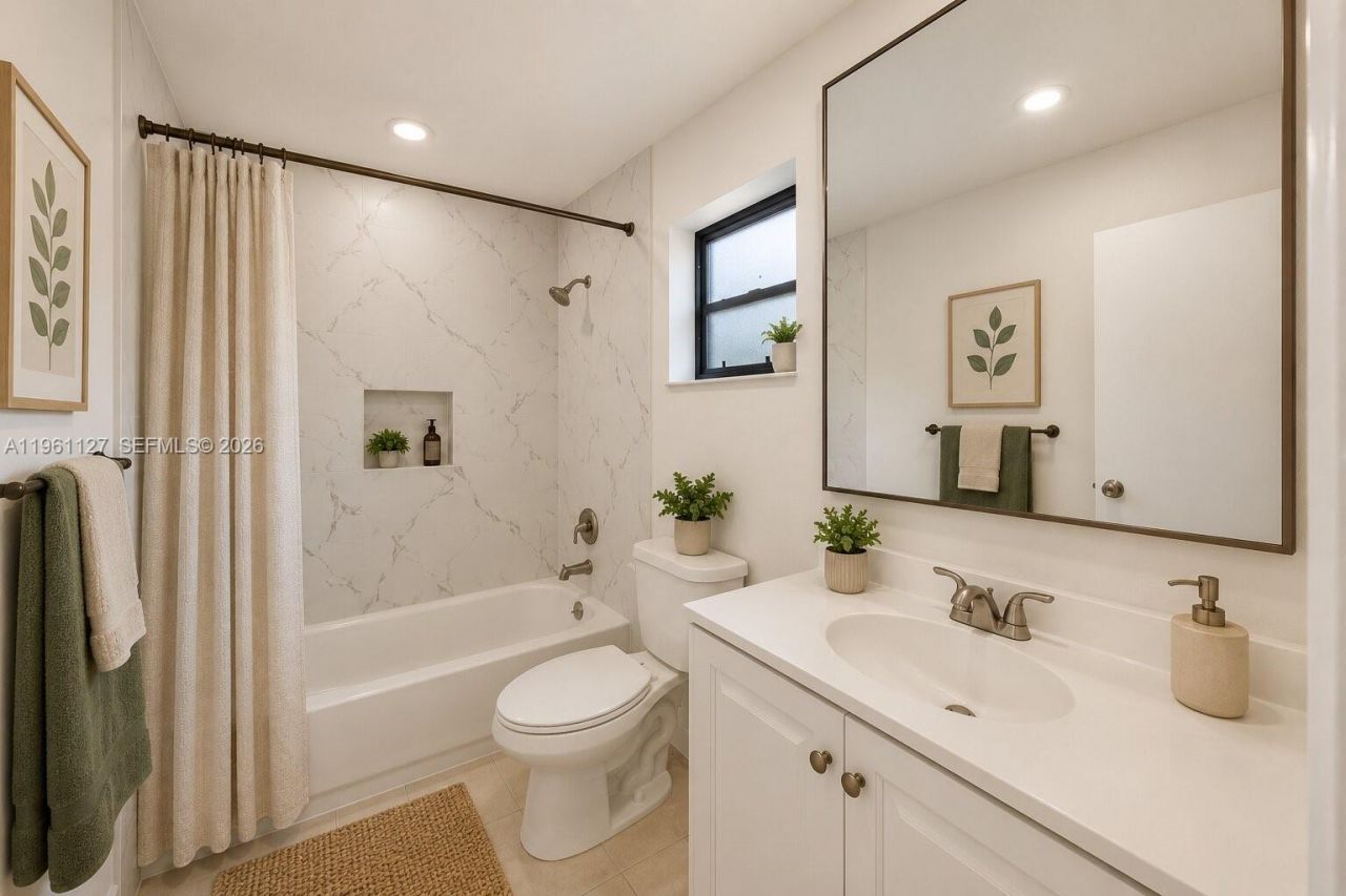 1283 W 42nd St, Unit 2, Hialeah, FL 33012 Photo