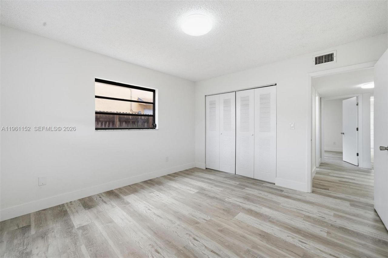 1281 W 42nd St, Unit 1, Hialeah, FL 33012 Photo