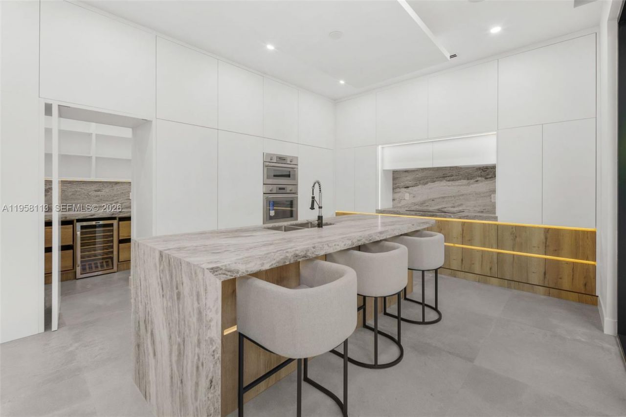 441 NW 44th St , Miami, FL 33127 Photo