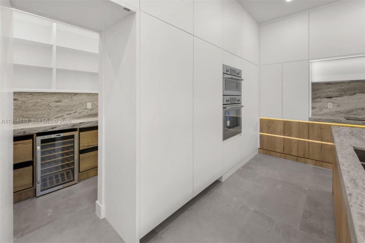 441 NW 44th St , Miami, FL 33127 Photo