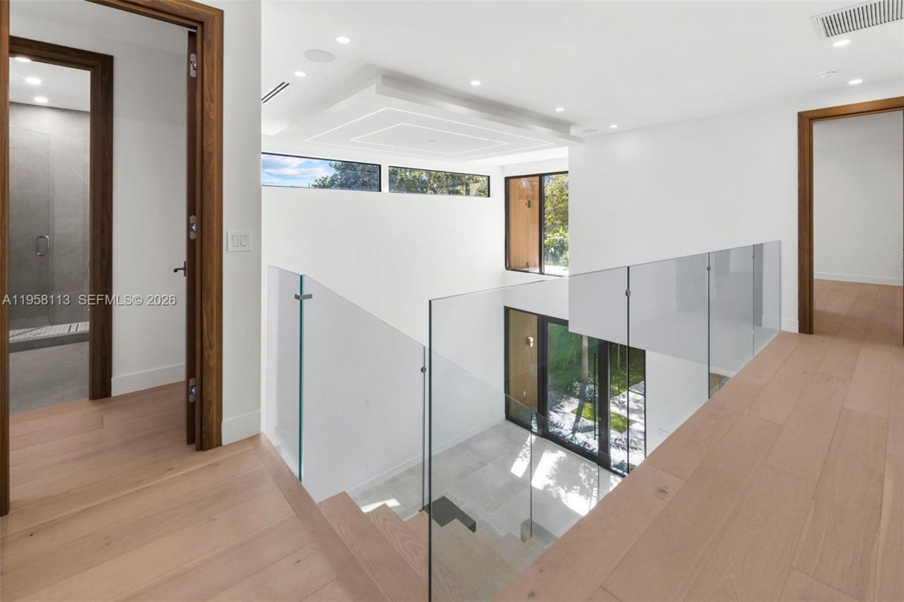 441 NW 44th St , Miami, FL 33127 Photo