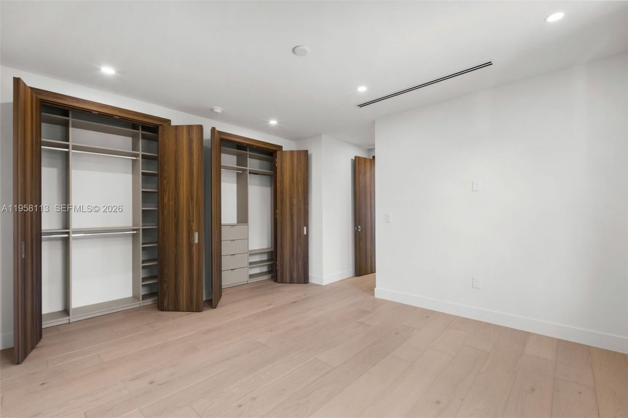 441 NW 44th St , Miami, FL 33127 Photo