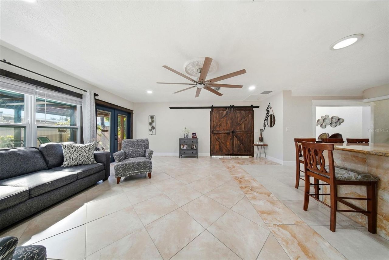 5950 49 Avenue N, Kenneth City, FL 33709 Photo