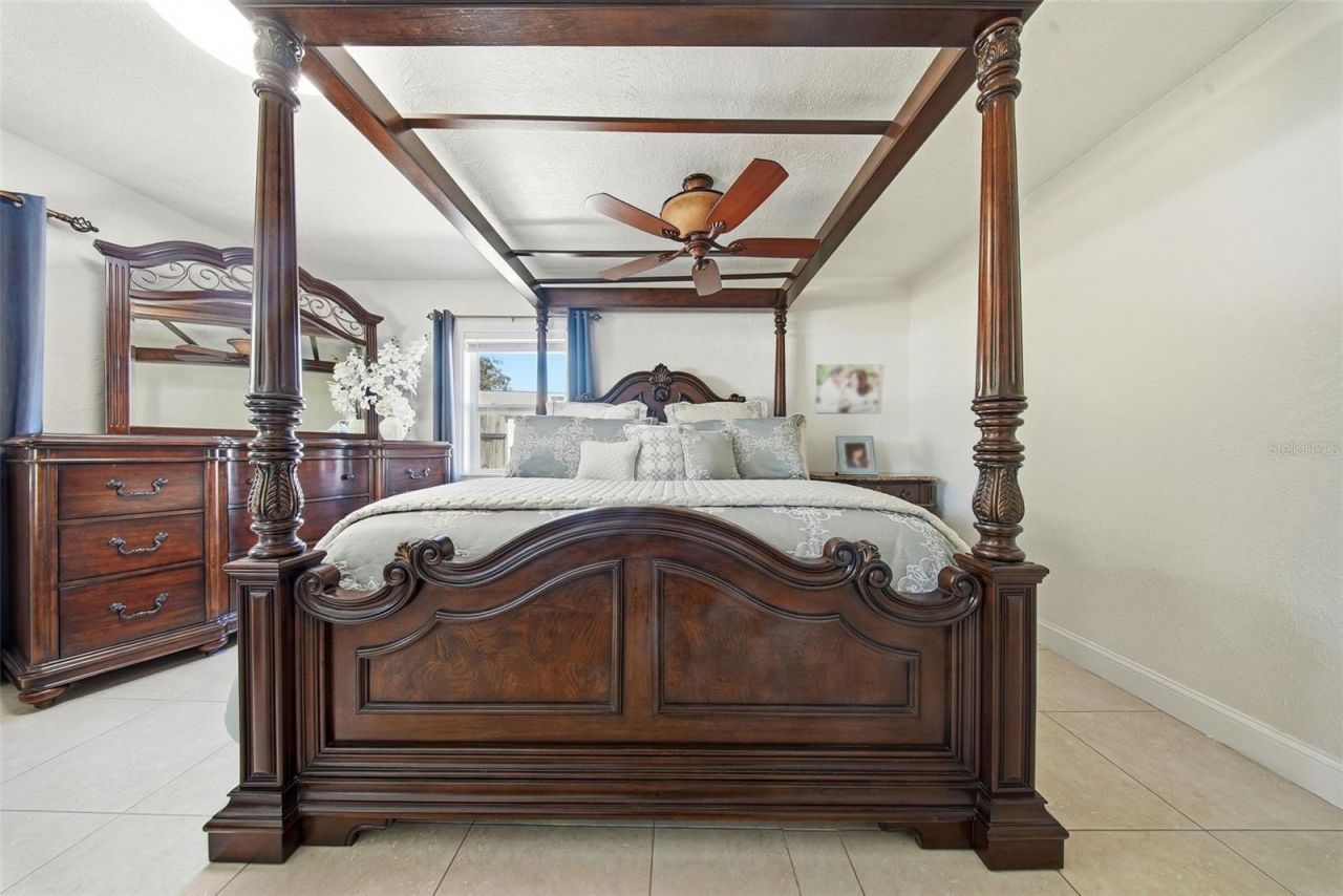 5950 49 Avenue N, Kenneth City, FL 33709 Photo