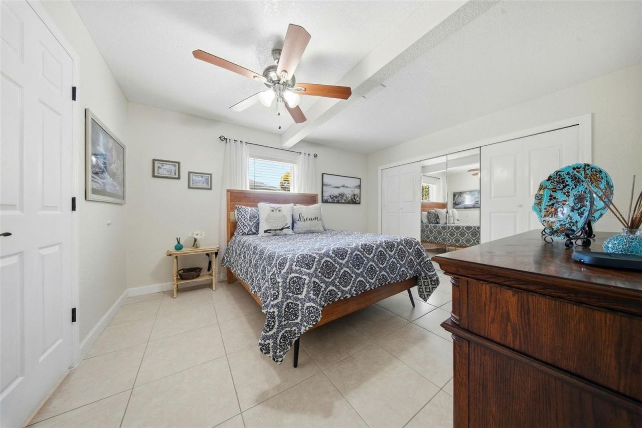 5950 49 Avenue N, Kenneth City, FL 33709 Photo