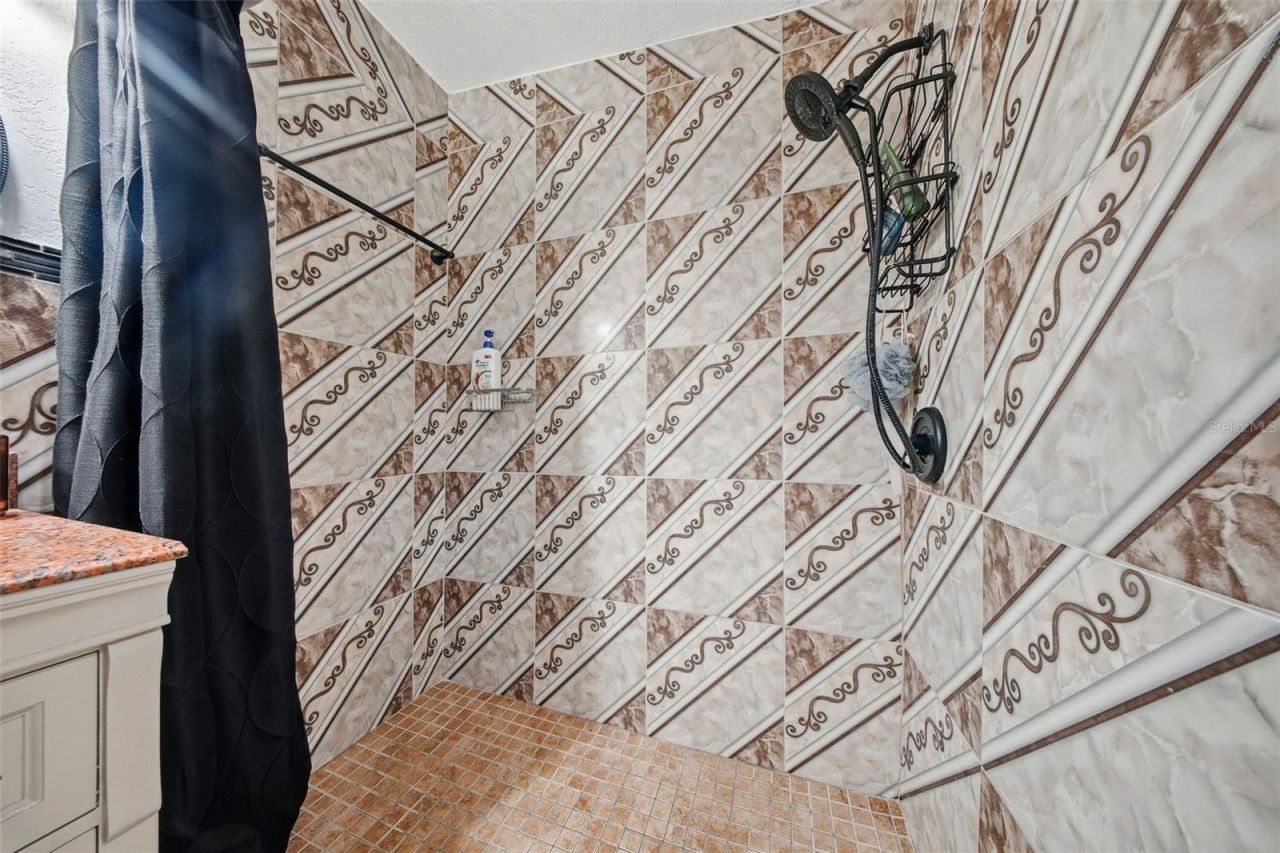 5950 49 Avenue N, Kenneth City, FL 33709 Photo