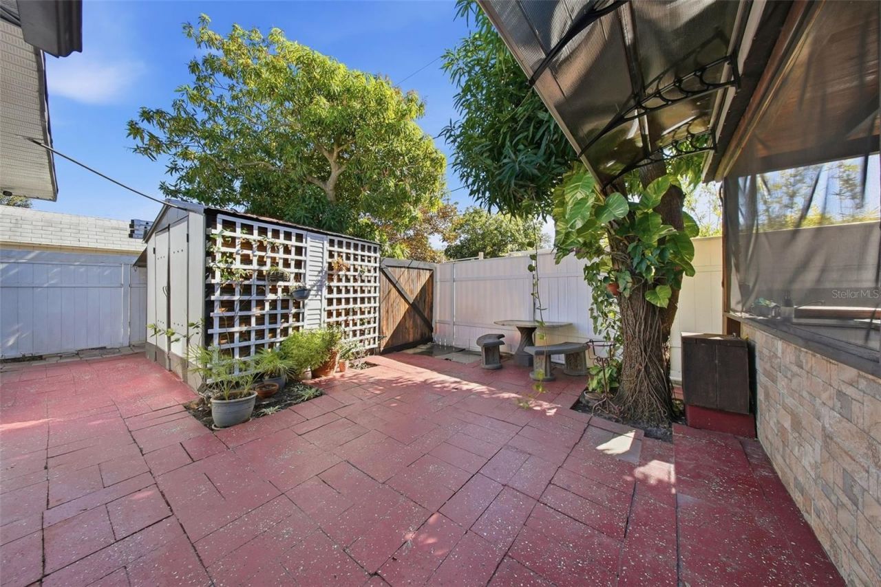 5950 49 Avenue N, Kenneth City, FL 33709 Photo