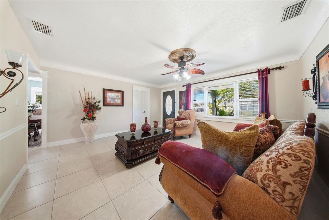 5950 49 Avenue N, Kenneth City, FL 33709 Photo