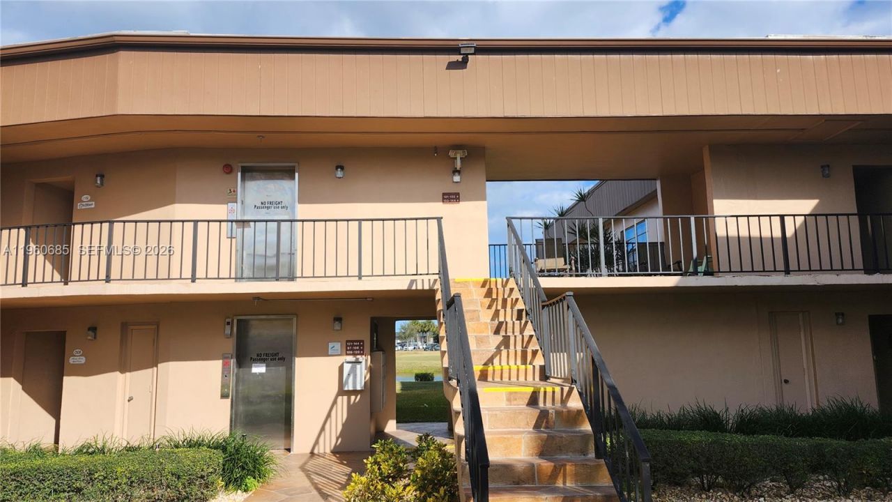 141 Piedmont C, Unit 141, Delray Beach, FL 33484 Photo