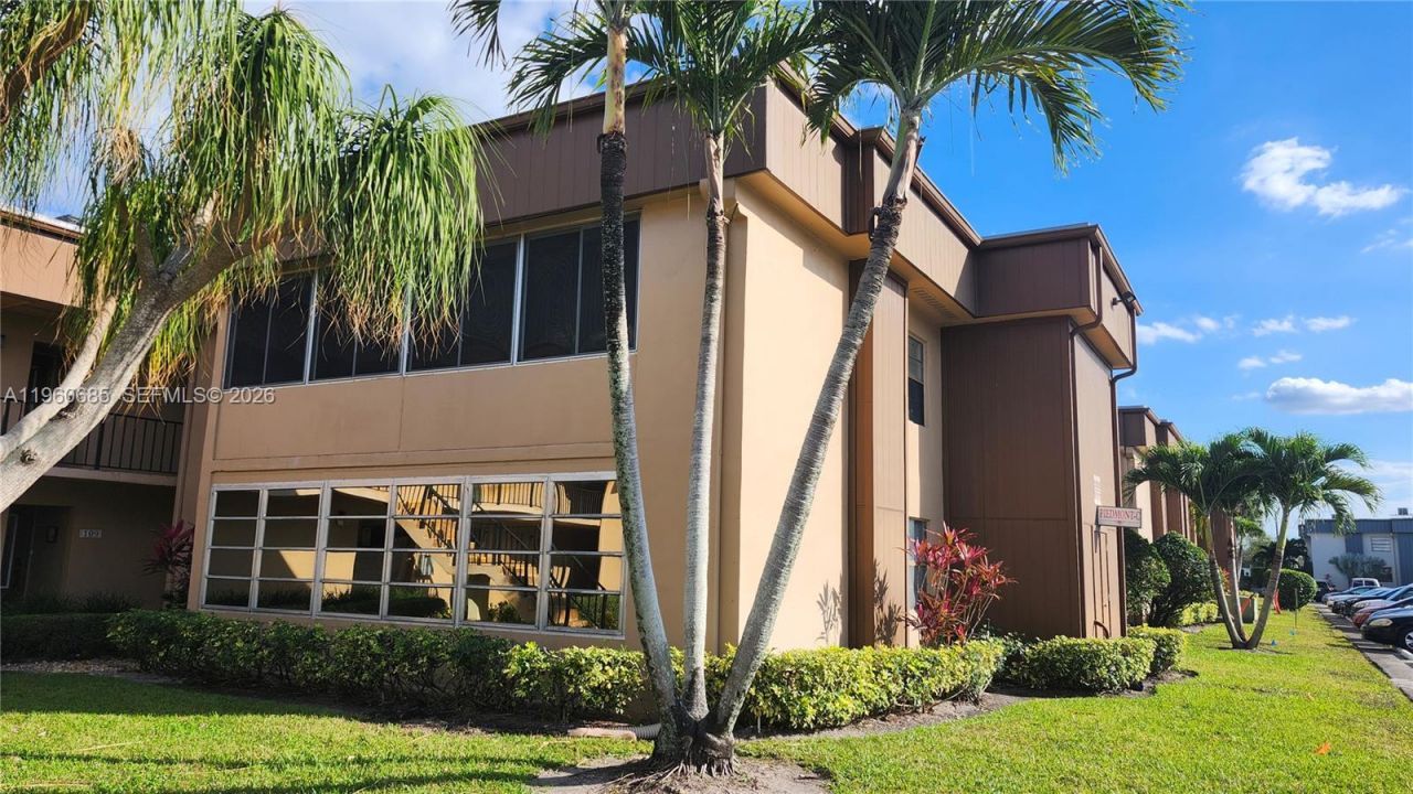141 Piedmont C, Unit 141, Delray Beach, FL 33484 Photo