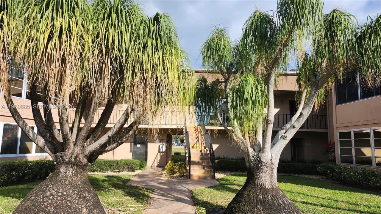 141 Piedmont C, Unit 141, Delray Beach, FL 33484 Photo