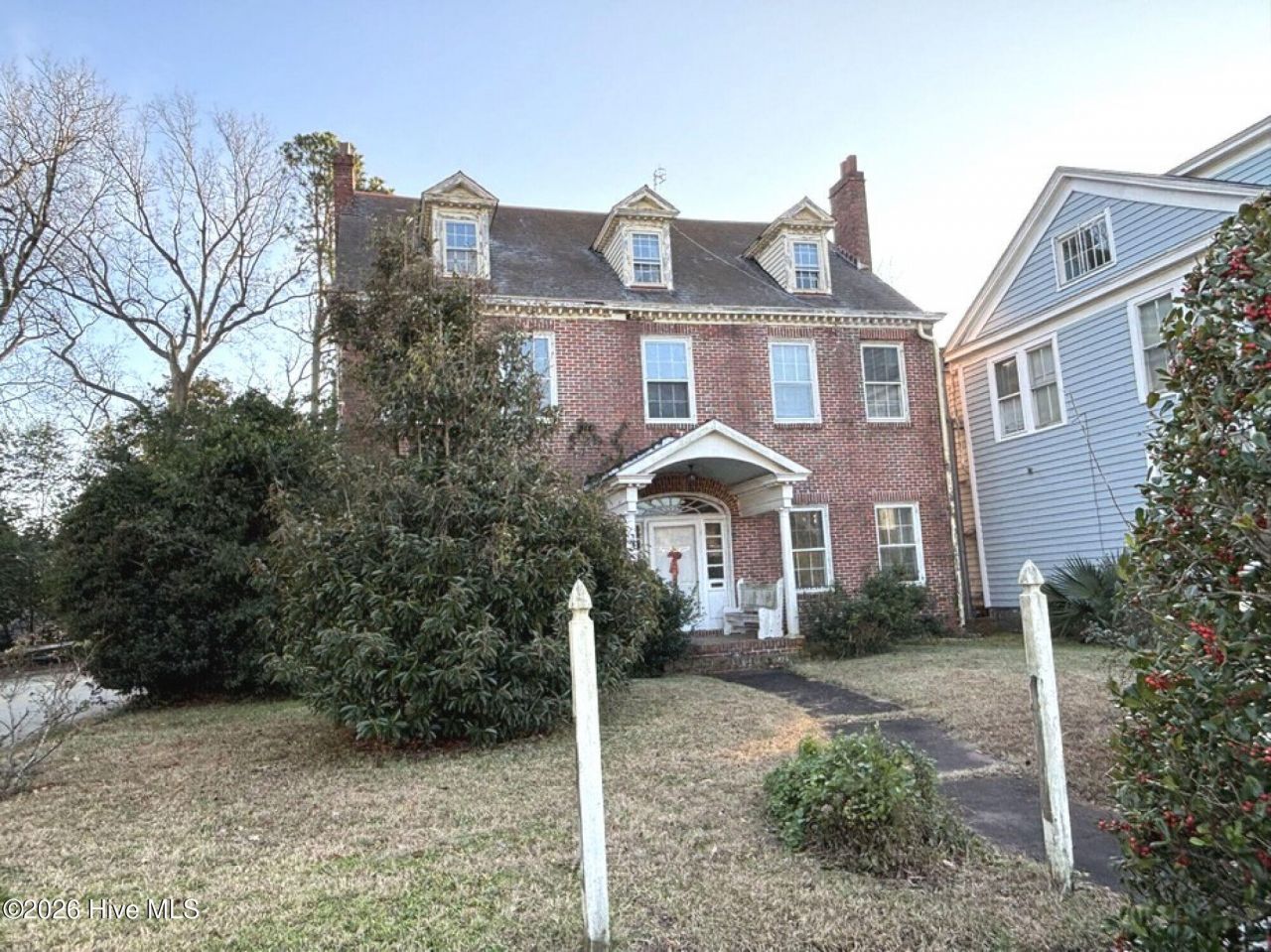 709 Broad Street, New Bern, NC 28562 Main Photo