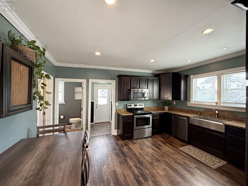 295 Circular St, Tiffin, OH 44883 Photo 9