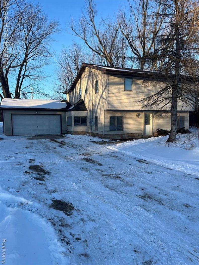 4067 Jefferson Street, Burton, MI 48509 Main Photo