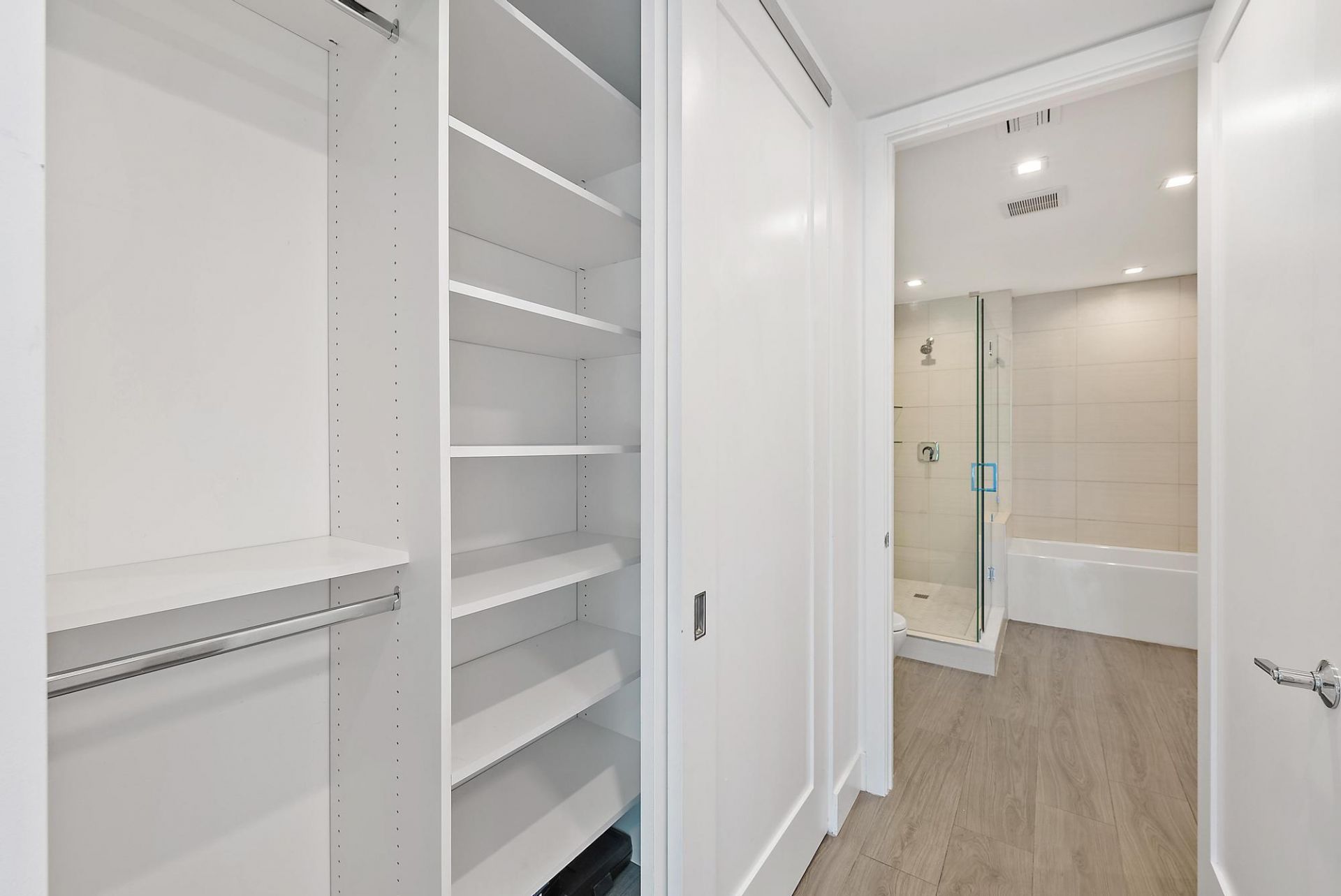 1 S Palmway, Unit 201, Lake Worth Beach, FL 33460 Photo