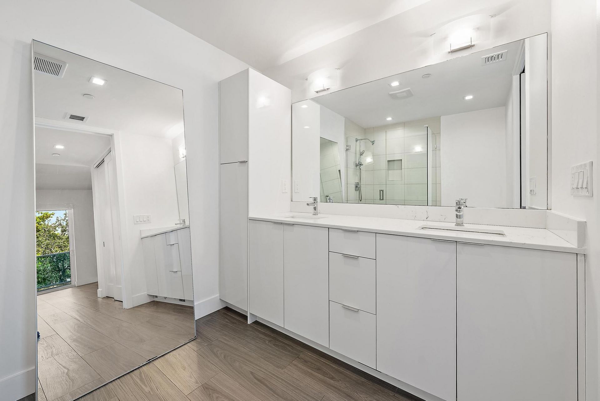 1 S Palmway, Unit 201, Lake Worth Beach, FL 33460 Photo