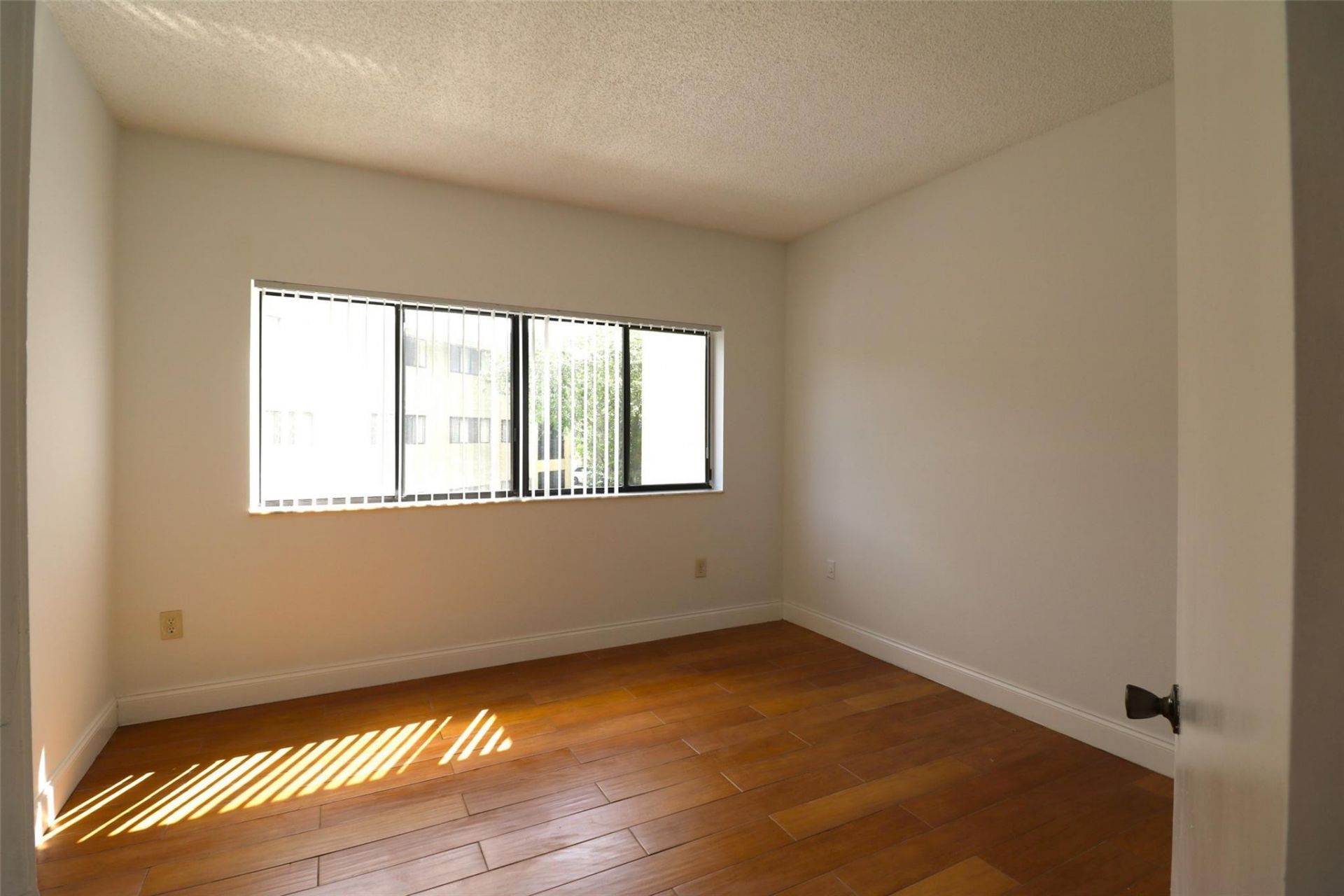 2445 SW 18th Terrace, Unit 907, Fort Lauderdale, FL 33315 Photo