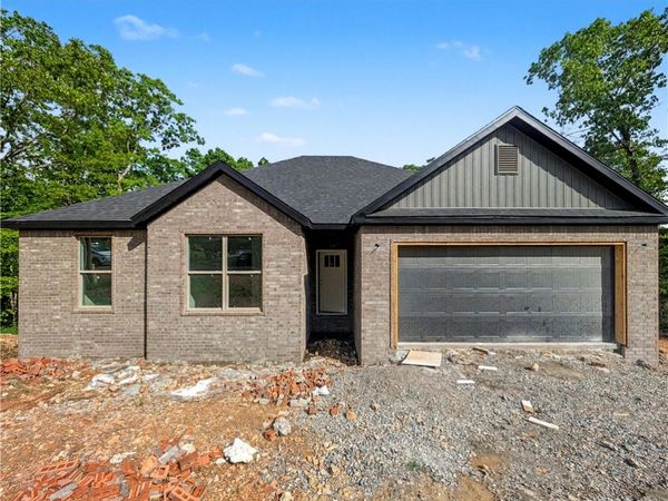 64 Islay Drive, Bella Vista, AR 72715