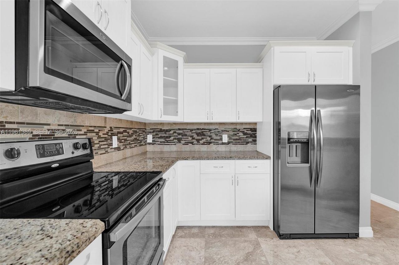 1518 Maple Dr , Unit 1518, Weston, FL 33327 Photo