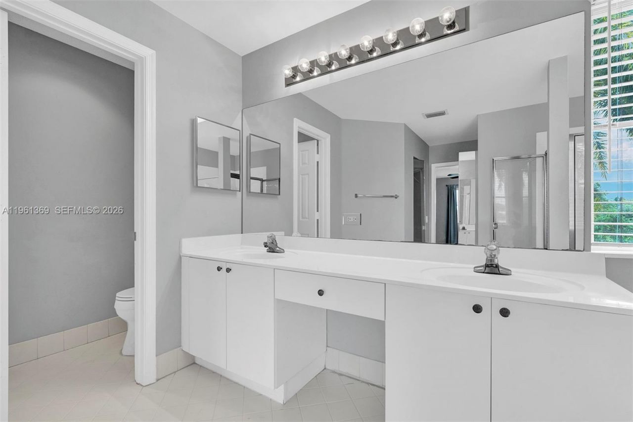 1518 Maple Dr , Unit 1518, Weston, FL 33327 Photo