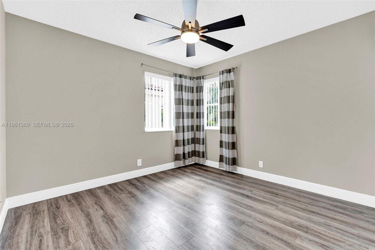 1518 Maple Dr , Unit 1518, Weston, FL 33327 Photo