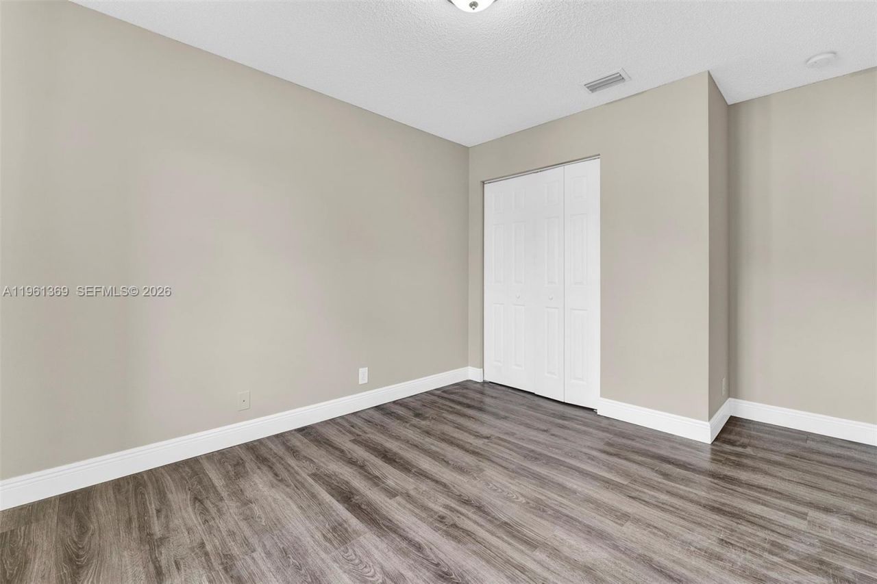 1518 Maple Dr , Unit 1518, Weston, FL 33327 Photo