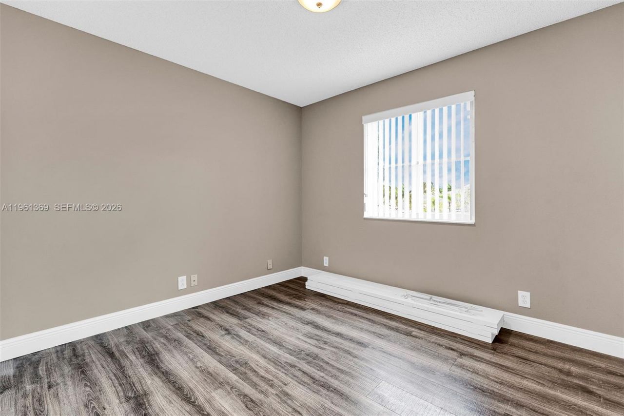 1518 Maple Dr , Unit 1518, Weston, FL 33327 Photo