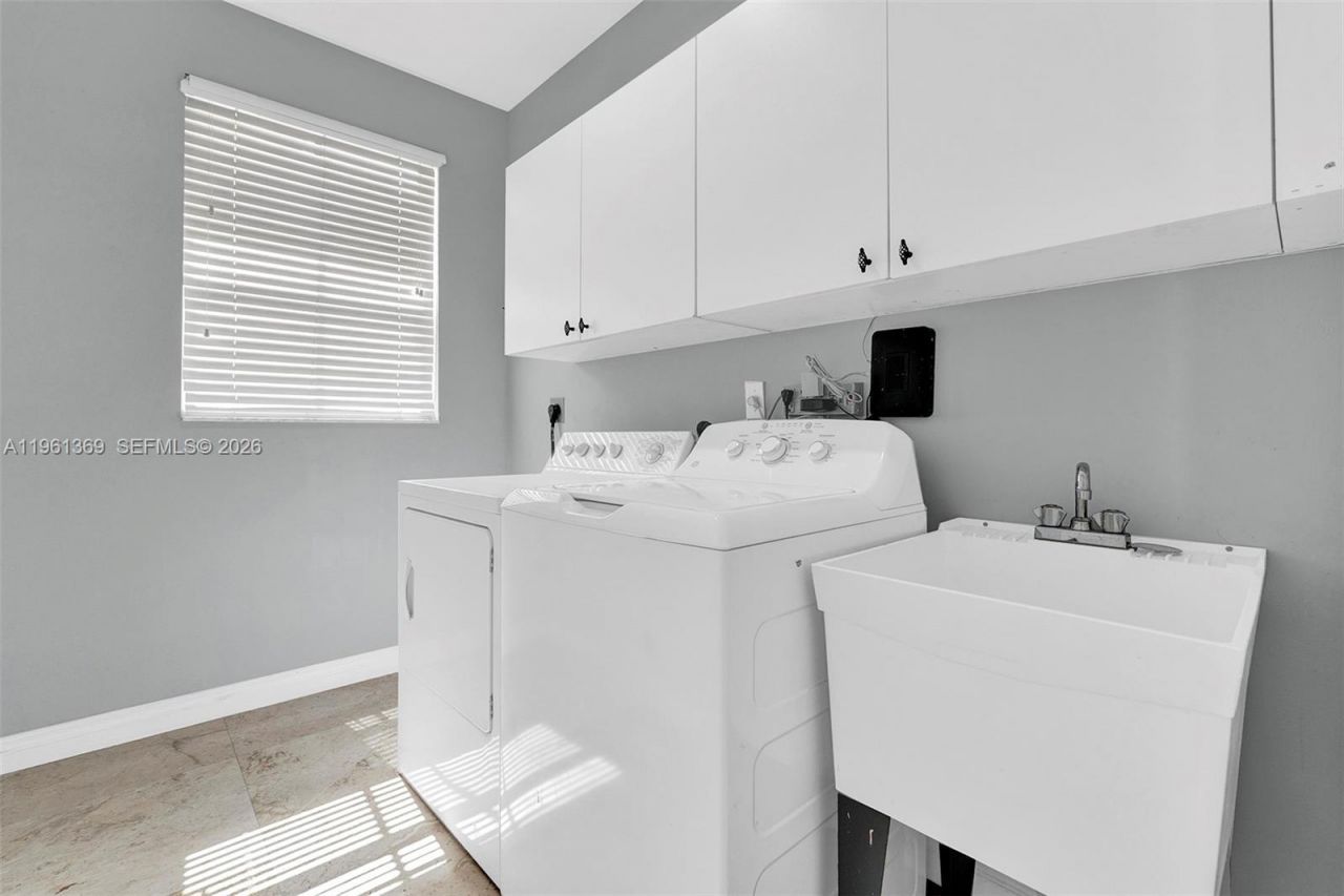 1518 Maple Dr , Unit 1518, Weston, FL 33327 Photo