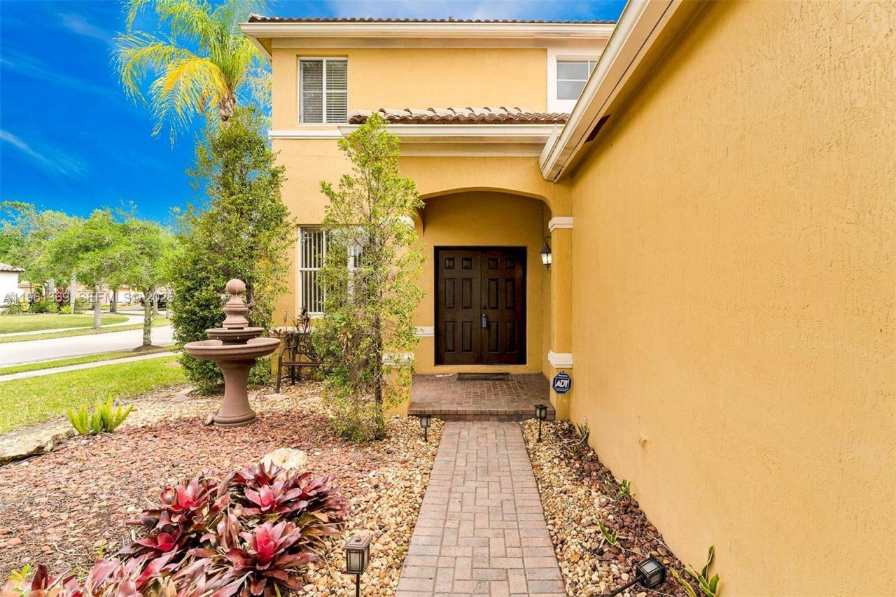 1518 Maple Dr , Unit 1518, Weston, FL 33327 Photo