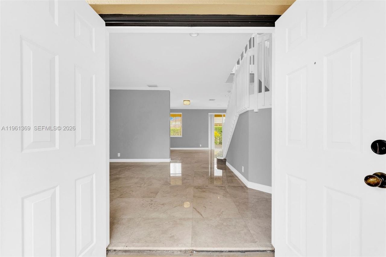 1518 Maple Dr , Unit 1518, Weston, FL 33327 Photo