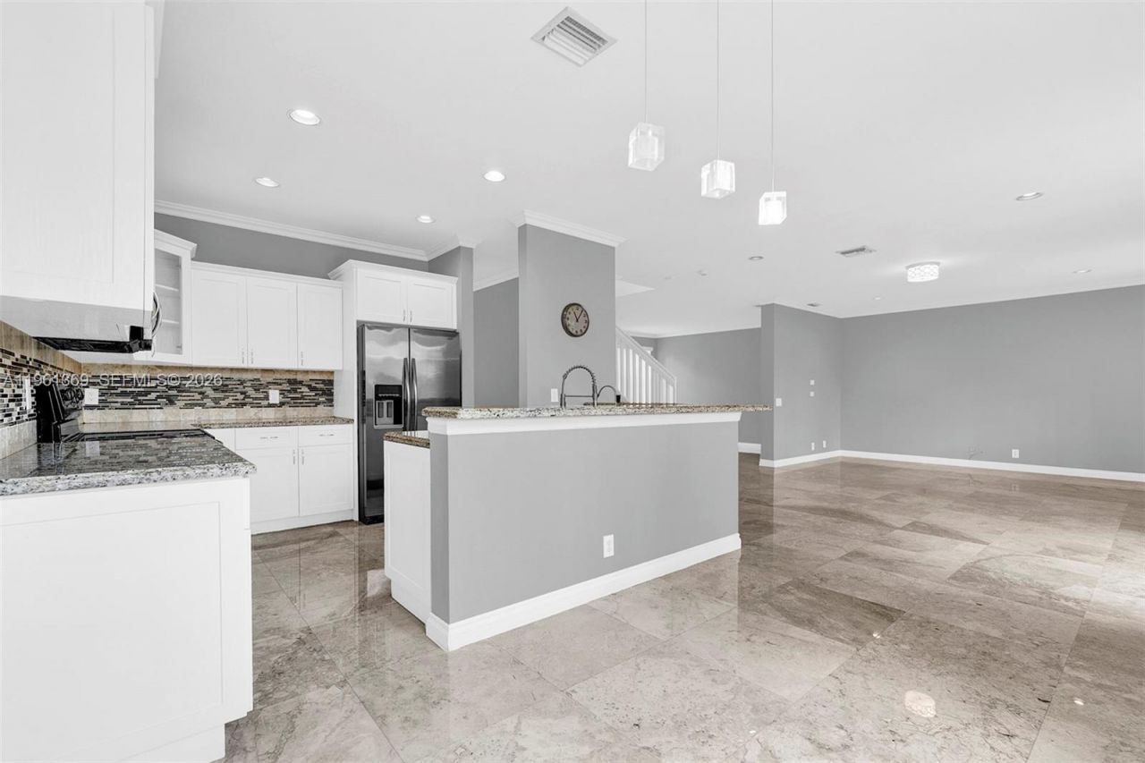 1518 Maple Dr , Unit 1518, Weston, FL 33327 Photo