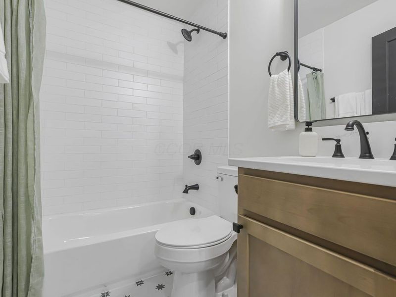 6103 Pickerington Road, Carroll, OH 43112 Photo 6