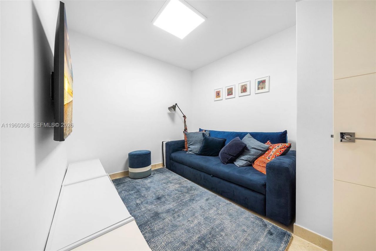 4779 Collins Ave, Unit 3804, Miami Beach, FL 33140 Photo