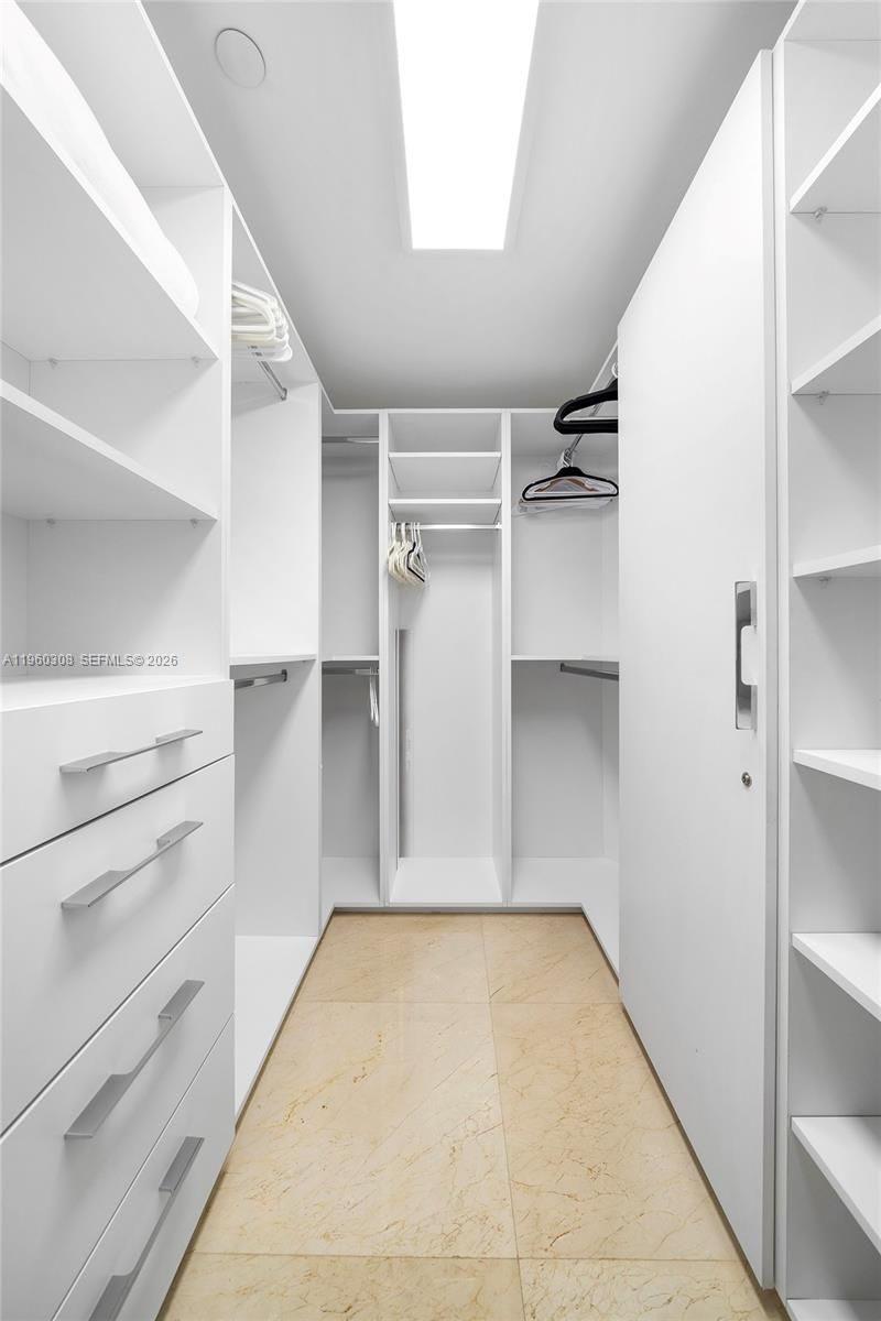 4779 Collins Ave, Unit 3804, Miami Beach, FL 33140 Photo