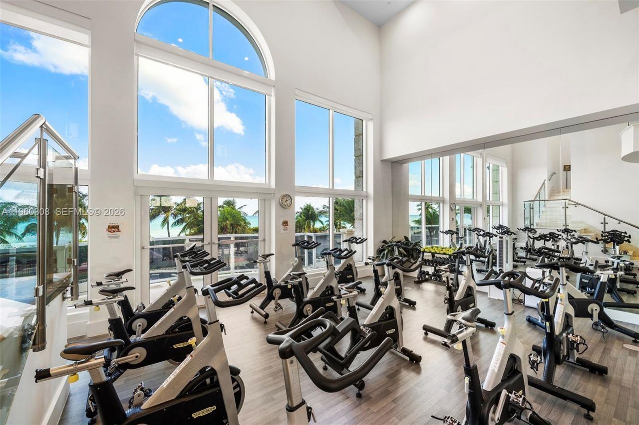 4779 Collins Ave, Unit 3804, Miami Beach, FL 33140 Photo