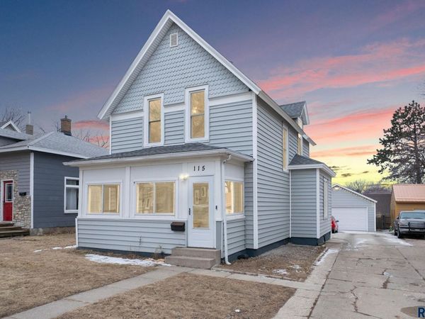 115 S Grange Ave, Sioux Falls, SD 57104
