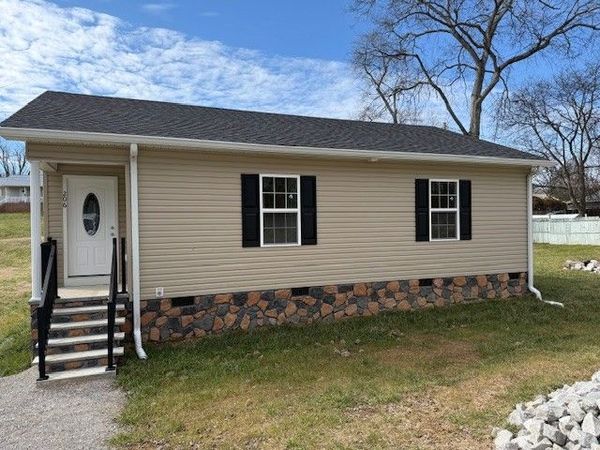 206 Hotel St , Decherd, TN 37324