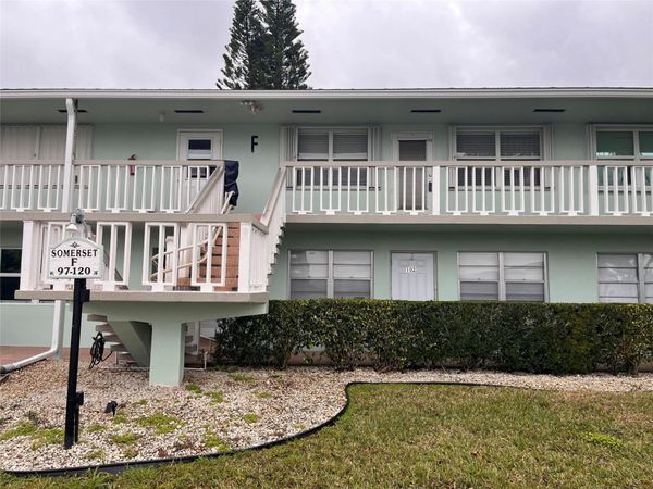 102 Somerset F, Unit 102, West Palm Beach, FL 33417