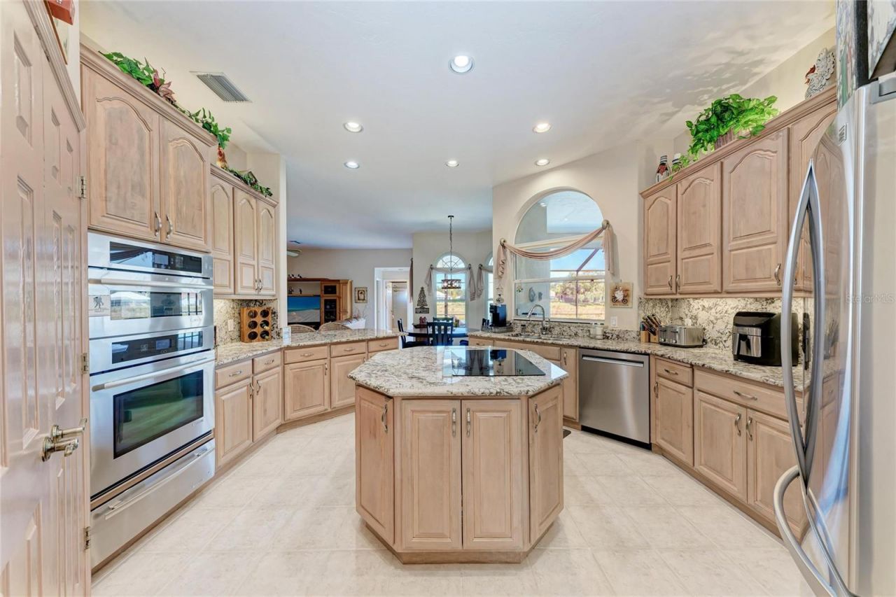 8383 Cypress Hollow Drive, Sarasota, FL 34238 Photo