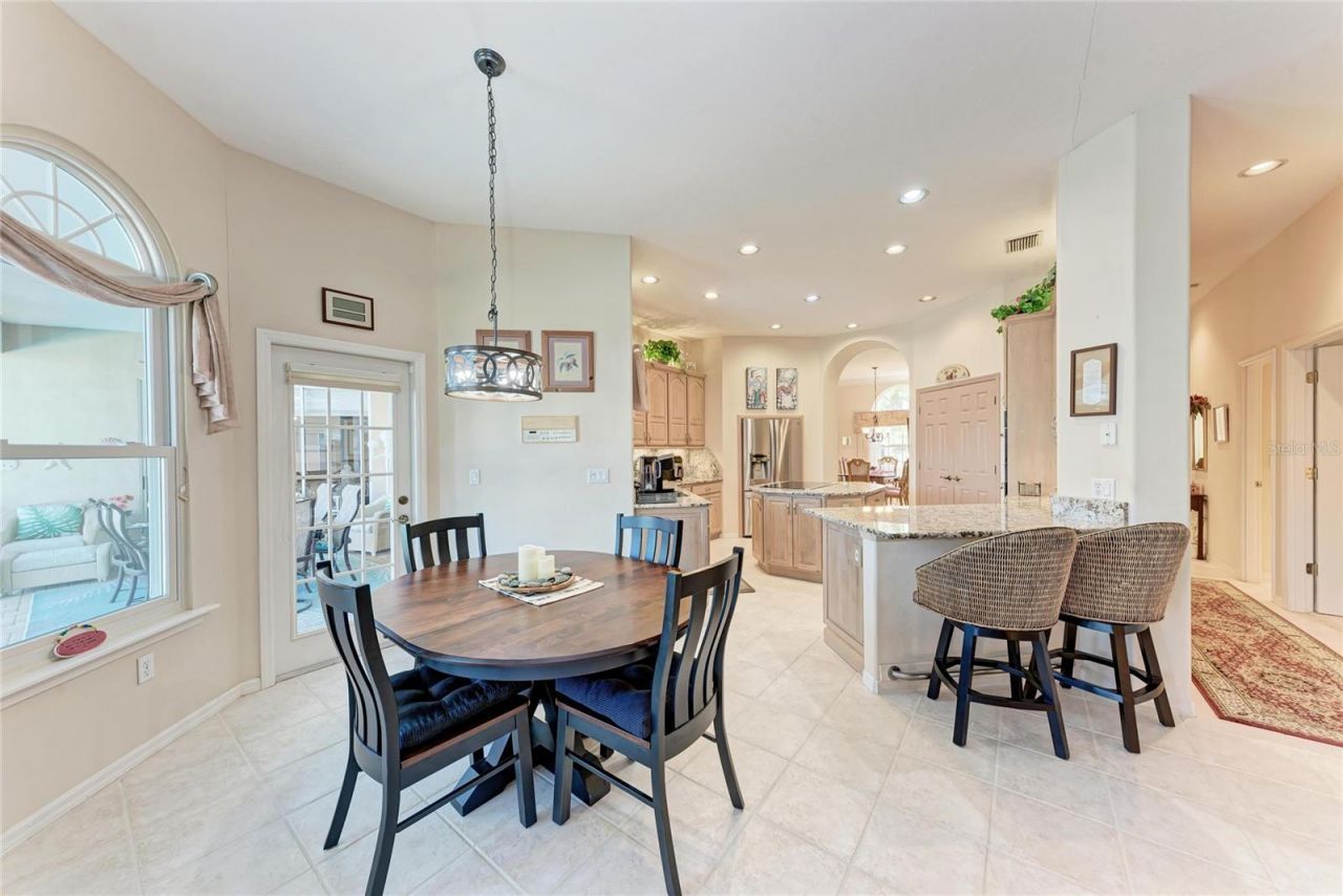 8383 Cypress Hollow Drive, Sarasota, FL 34238 Photo