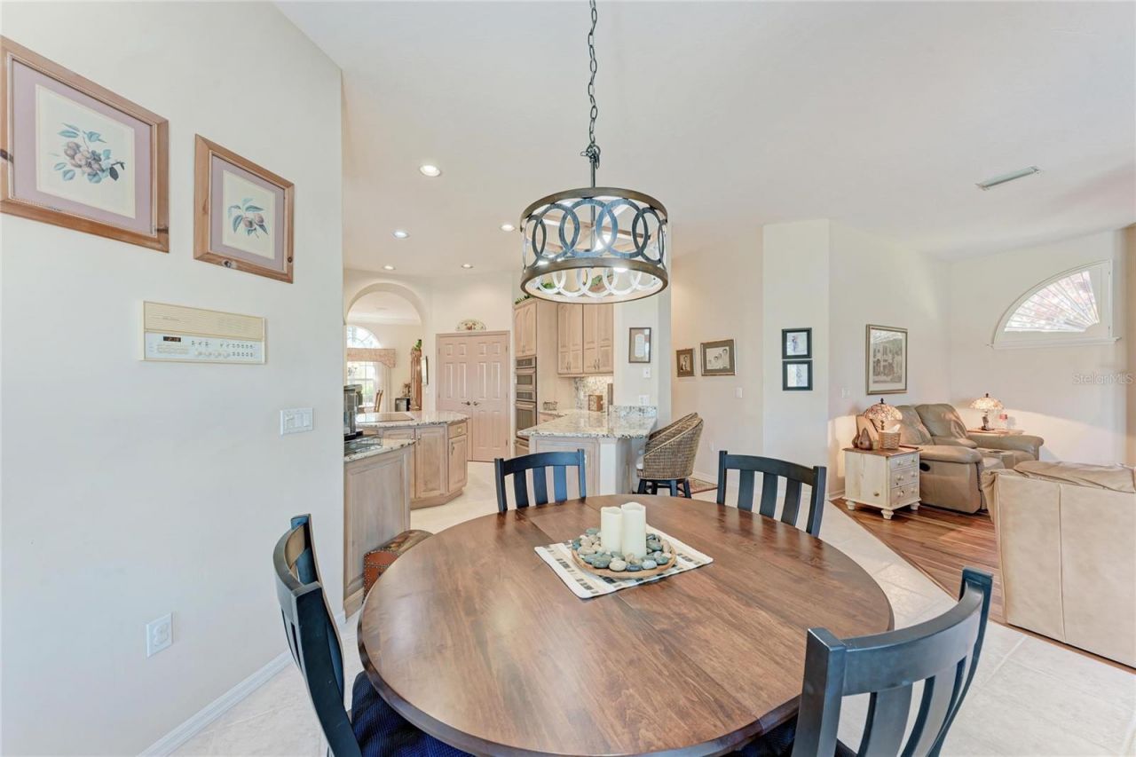 8383 Cypress Hollow Drive, Sarasota, FL 34238 Photo