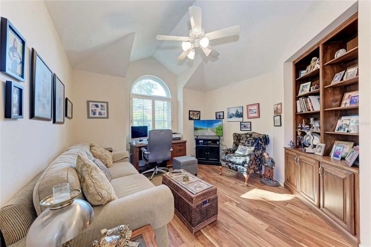 8383 Cypress Hollow Drive, Sarasota, FL 34238 Photo