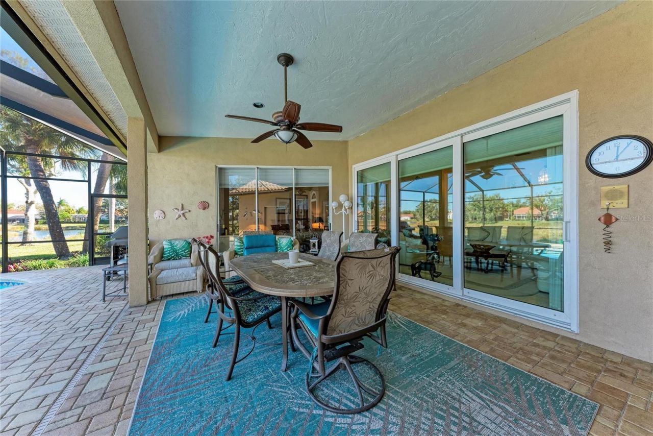 8383 Cypress Hollow Drive, Sarasota, FL 34238 Photo