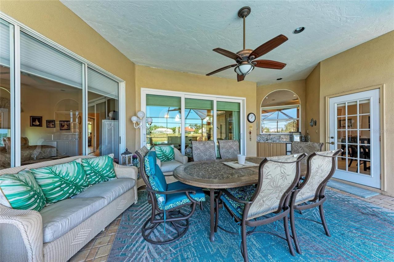 8383 Cypress Hollow Drive, Sarasota, FL 34238 Photo