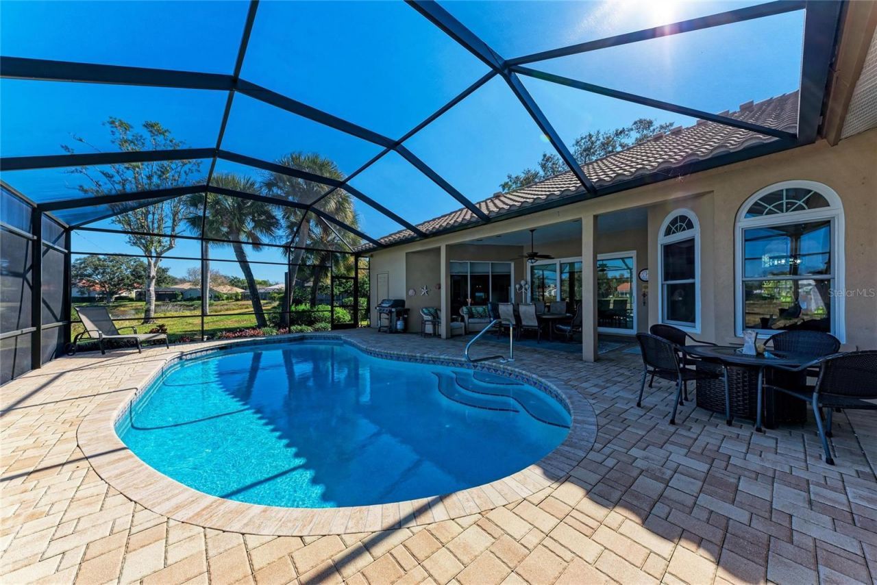 8383 Cypress Hollow Drive, Sarasota, FL 34238 Photo