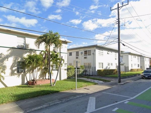 428 NE 82nd St , Unit 5E, Miami, FL 33138