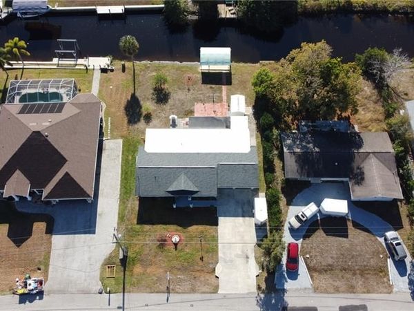 1930 Indian Creek DR, NORTH FORT MYERS, FL 33917